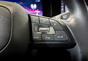 Подержанный автомобиль Changan UNI-T 2022 года (23 фото)