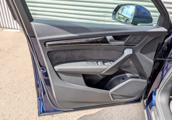 Подержанный автомобиль Audi Q5 2018 года (17 фото)