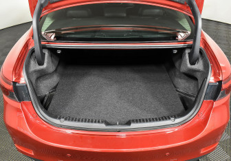 Подержанный автомобиль Mazda 6 Sedan 2016 года (16 фото)