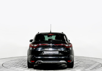 Подержанный автомобиль Renault Megane Wagon 2019 года (3 фото)