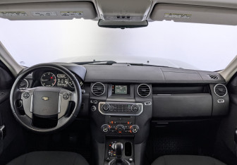Подержанный автомобиль Land Rover Discovery 2010 года (14 фото)