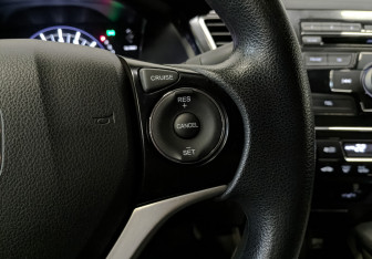 Подержанный автомобиль Honda Civic Sedan 2013 года (25 фото)