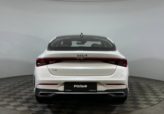 Новый Kia K5 2024 (5 фото)