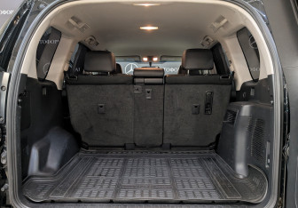 Подержанный автомобиль Toyota Land Cruiser Prado 2021 года (10 фото)