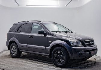 Подержанный автомобиль Kia Sorento 2006 года (7 фото)