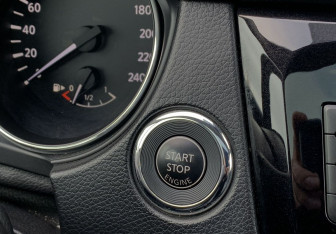 Подержанный автомобиль Nissan Qashqai 2014 года (20 фото)
