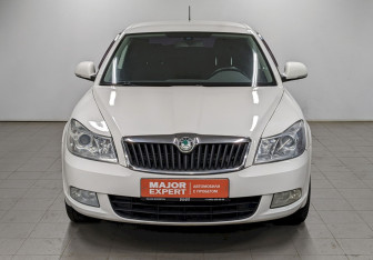 Подержанный автомобиль Skoda Octavia Liftback 2013 года (2 фото)