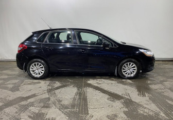 Подержанный автомобиль Citroen C4 Hatchback 2012 года (8 фото)