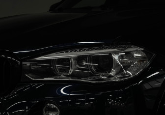Подержанный автомобиль BMW X6 2018 года (8 фото)