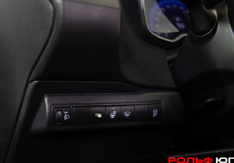 Подержанный автомобиль Toyota Corolla Sedan 2019 года (16 фото)