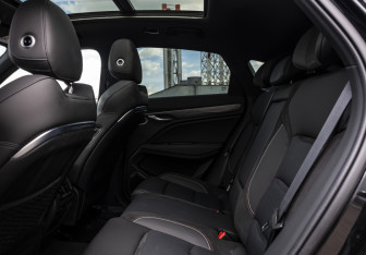 Подержанный автомобиль Geely Tugella 2023 года (14 фото)