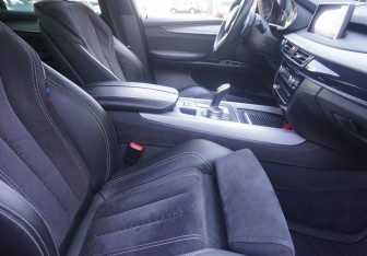 Подержанный автомобиль BMW X5 2018 года (11 фото)
