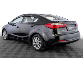 Подержанный автомобиль Kia Cerato Sedan 2016 года (7 фото)