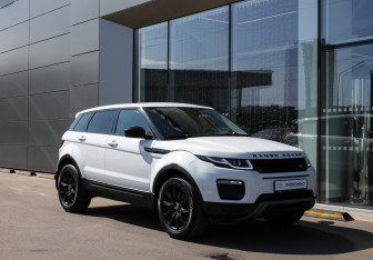 Подержанный автомобиль Land Rover Range Rover Evoque 2018 года (3 фото)