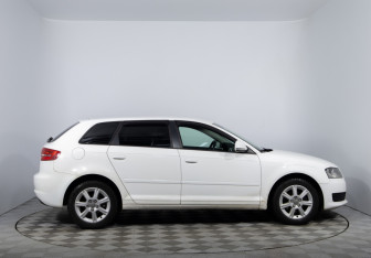 Подержанный автомобиль Audi A3 Hatchback 2009 года (4 фото)