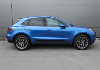 Подержанный автомобиль Porsche Macan 2018 года (3 фото)