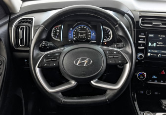 Подержанный автомобиль Hyundai Creta 2021 года (22 фото)