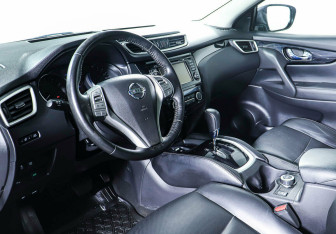 Подержанный автомобиль Nissan Qashqai 2019 года (10 фото)