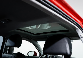 Подержанный автомобиль Audi Q2 2021 года (17 фото)