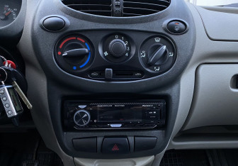 Подержанный автомобиль LADA (ВАЗ) Kalina Wagon 2010 года (16 фото)