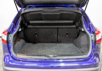 Подержанный автомобиль Nissan Qashqai 2016 года (10 фото)