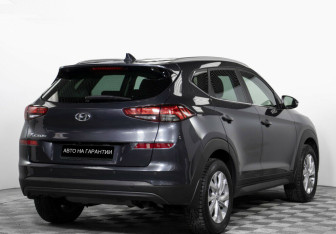 Подержанный автомобиль Hyundai Tucson 2020 года (5 фото)