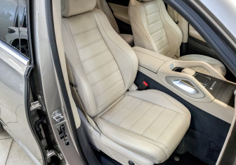 Подержанный автомобиль Mercedes-Benz GLE 2019 года (24 фото)
