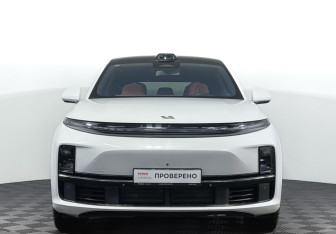 Подержанный автомобиль LiXiang L7 2023 года (2 фото)