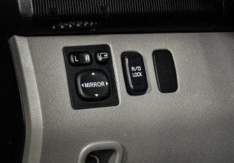 Подержанный автомобиль Mitsubishi Pajero Sport 2013 года (15 фото)