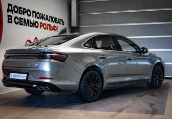 Подержанный автомобиль Geely Preface 2024 года (4 фото)