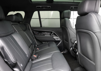 Подержанный автомобиль Land Rover Range Rover 2024 года (13 фото)