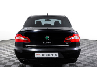 Подержанный автомобиль Skoda Superb Liftback 2010 года (6 фото)