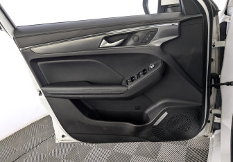 Подержанный автомобиль Haval Jolion 2023 года (19 фото)