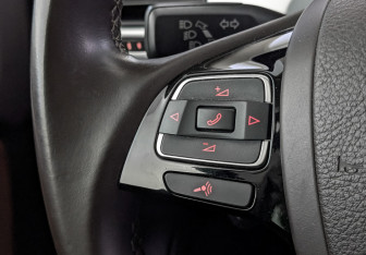 Подержанный автомобиль Volkswagen Touareg 2012 года (29 фото)