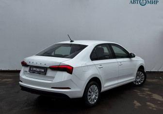 Подержанный автомобиль Skoda Rapid Liftback 2021 года (8 фото)