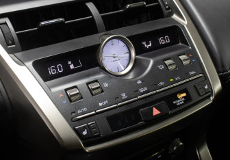 Подержанный автомобиль Lexus NX 2020 года (20 фото)