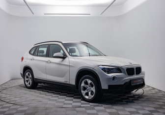 Подержанный автомобиль BMW X1 2013 года (3 фото)
