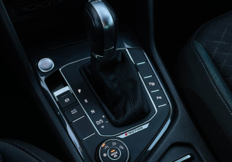 Подержанный автомобиль Volkswagen Tiguan 2019 года (16 фото)