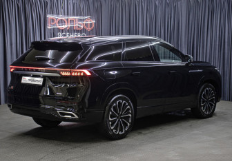 Подержанный автомобиль Jaecoo J8 2024 года (5 фото)