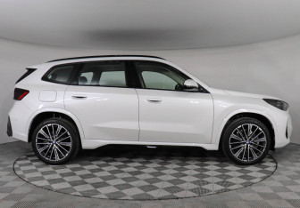 Новый BMW X1 2025 (6 фото)