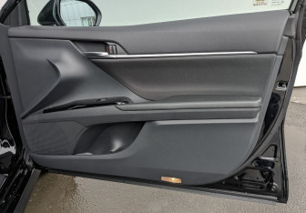 Подержанный автомобиль Toyota Camry Sedan 2020 года (24 фото)