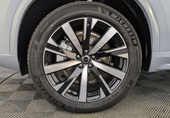 Новый Volvo XC90 2025 (7 фото)