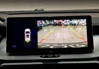 Подержанный автомобиль Geely Coolray 2022 года (16 фото)