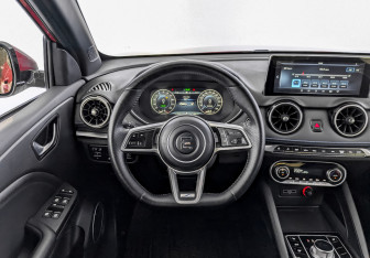 Подержанный автомобиль Evolute i-JOY 2023 года (22 фото)