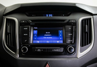 Подержанный автомобиль Hyundai Creta 2016 года (8 фото)