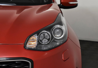 Подержанный автомобиль Kia Sportage 2016 года (7 фото)