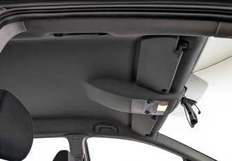 Подержанный автомобиль Opel Zafira Compactvan 2012 года (23 фото)