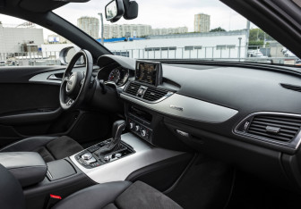 Подержанный автомобиль Audi A6 Sedan 2018 года (17 фото)