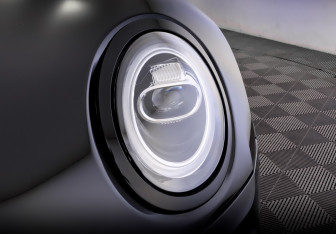 Подержанный автомобиль MINI Clubman Wagon 2021 года (17 фото)