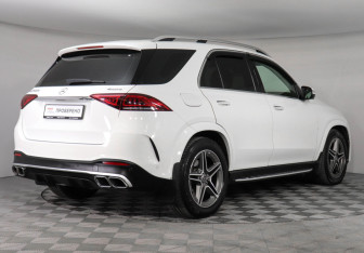 Подержанный автомобиль Mercedes-Benz GLE 2020 года (5 фото)